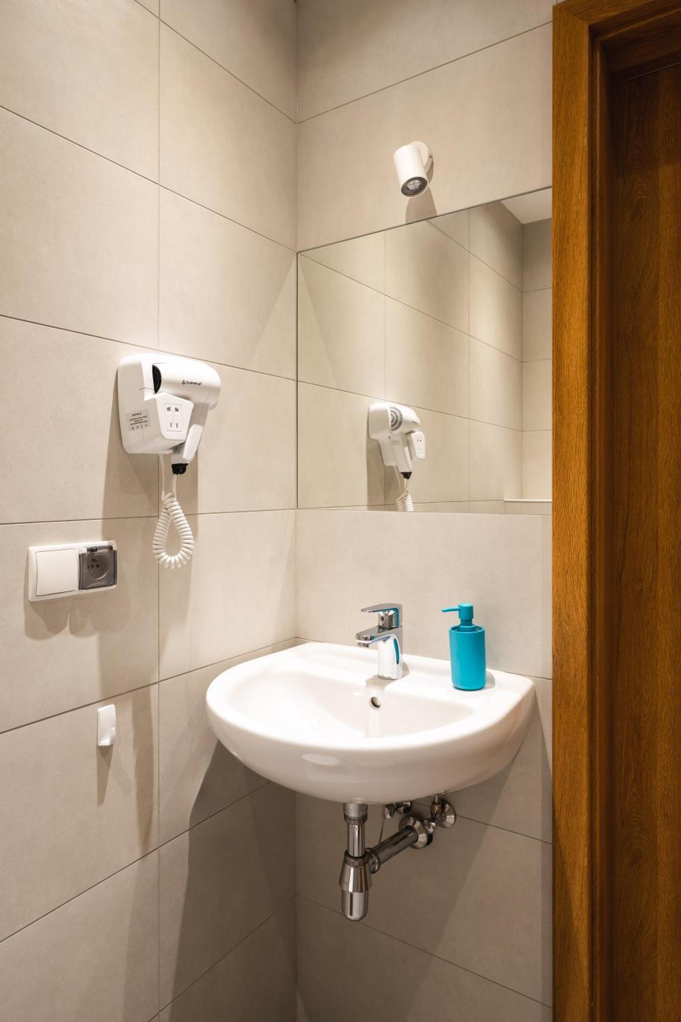 Debki Plaza Apartment Luaran gambar