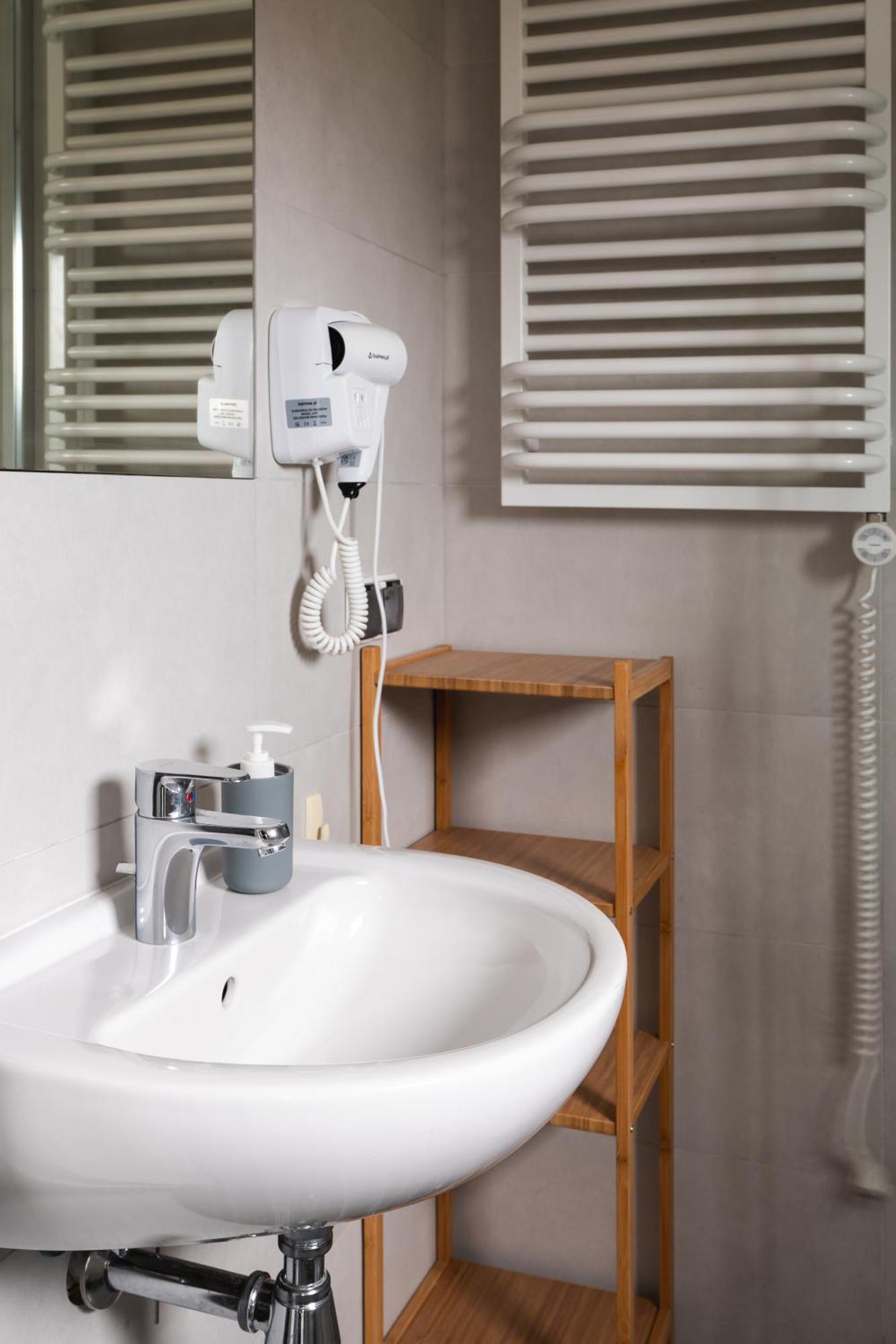 Debki Plaza Apartment Luaran gambar
