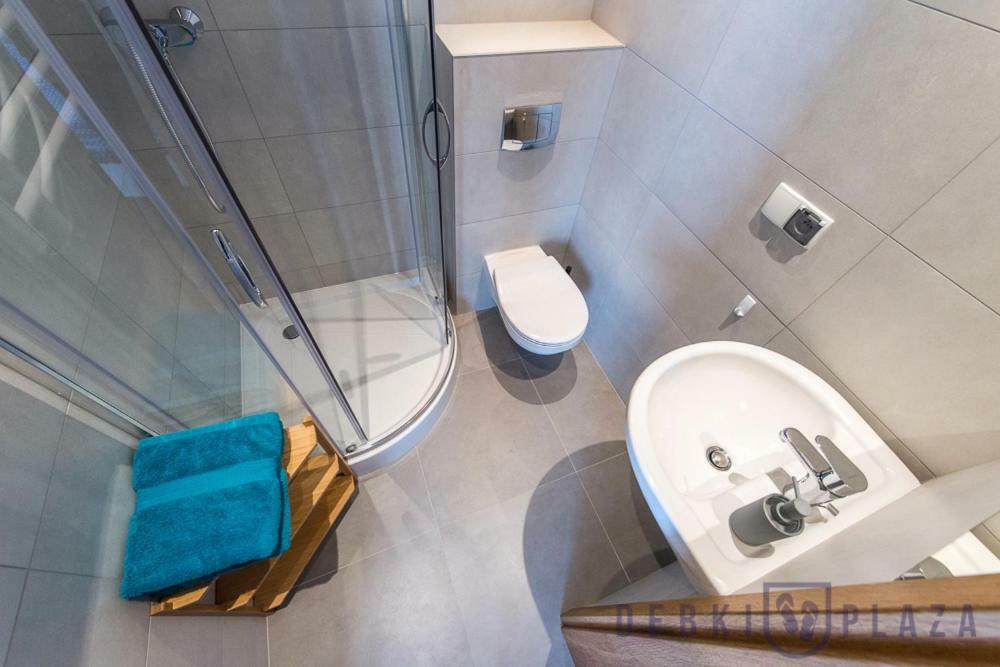 Debki Plaza Apartment Luaran gambar